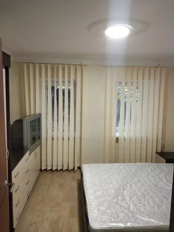 2-к кв. Крым, Симферополь ул. Тамбовская, 43 (38.0 м) - Фото 0
