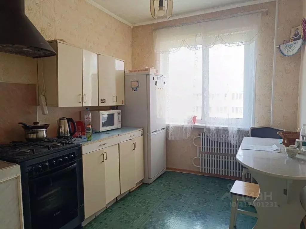 3-к кв. Белгородская область, Старый Оскол Рудничный мкр, 11 (62.0 м) - Фото 0