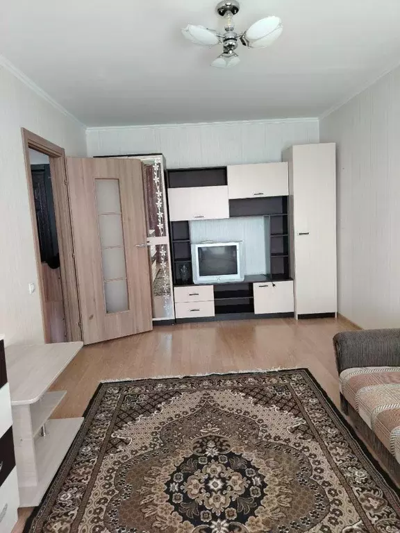 1-к кв. Курганская область, Курган Заозерный жилрайон, 5-й мкр, 9 ... - Фото 1