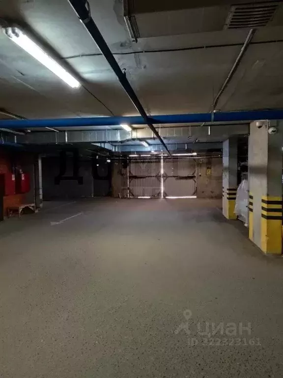 Гараж в Свердловская область, Екатеринбург ул. Волошина, 1 (14 м) - Фото 1