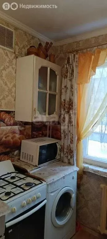 3-комнатная квартира: Сыктывкар, улица Красных Партизан, 61 (61.2 м) - Фото 1