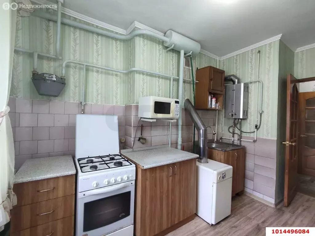 3-комнатная квартира: станица Новомышастовская, улица Ленина, 55 (75.8 ... - Фото 1