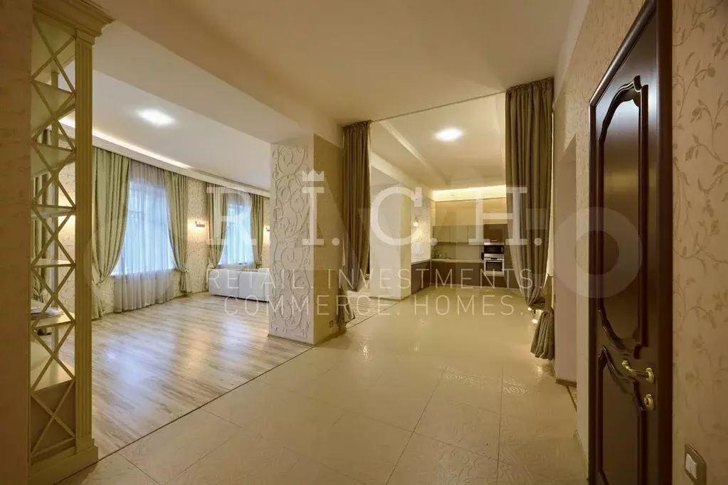 3-к. квартира, 200 м, 2/5 эт. - Фото 1