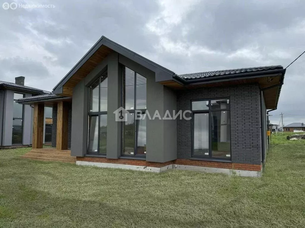 Дом в Московская область, муниципальный округ Истра, село Лучинское ... - Фото 1