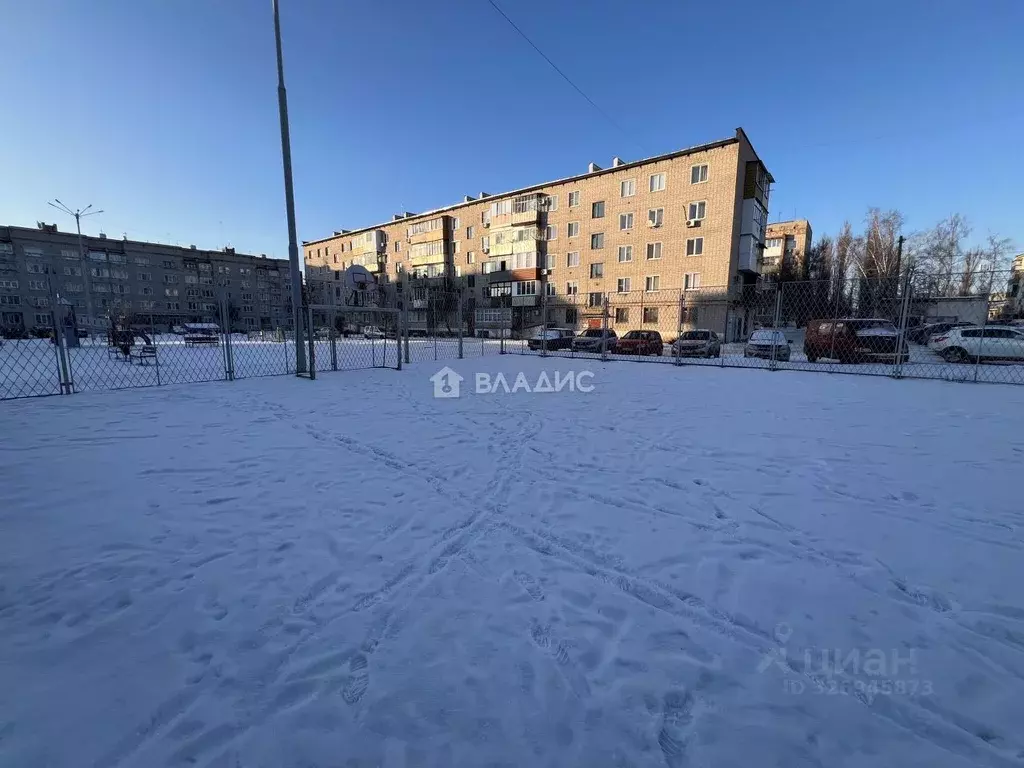 3-к кв. Воронежская область, Лиски ул. Свердлова, 65 (61.5 м) - Фото 1