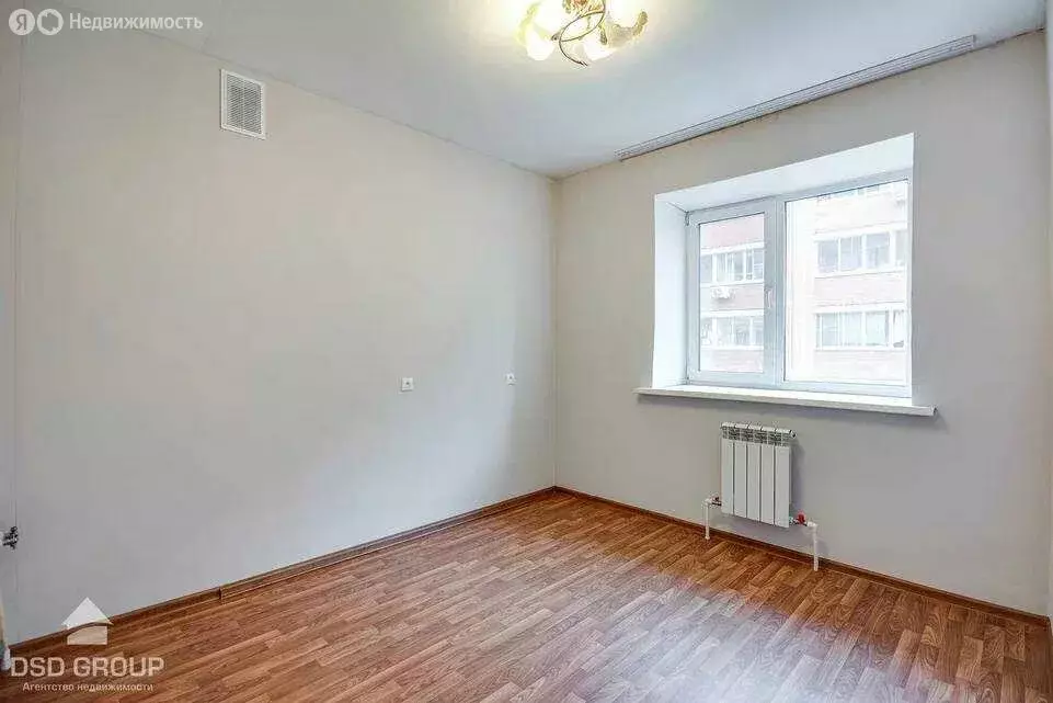 6-комнатная квартира: село Мирное, Твердохлебово, 6 (12.6 м) - Фото 2