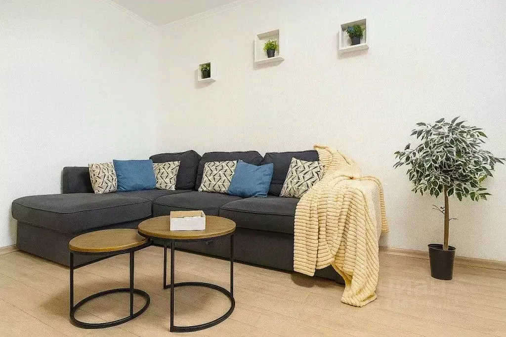 1-к кв. Тюменская область, Тюмень Депутатская ул., 112 (46.0 м) - Фото 1