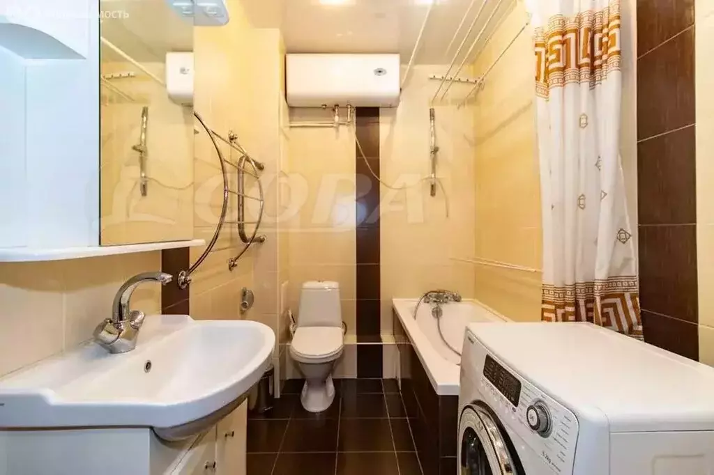 3-комнатная квартира: Тюмень, улица Газовиков, 49/1 (94 м) - Фото 0