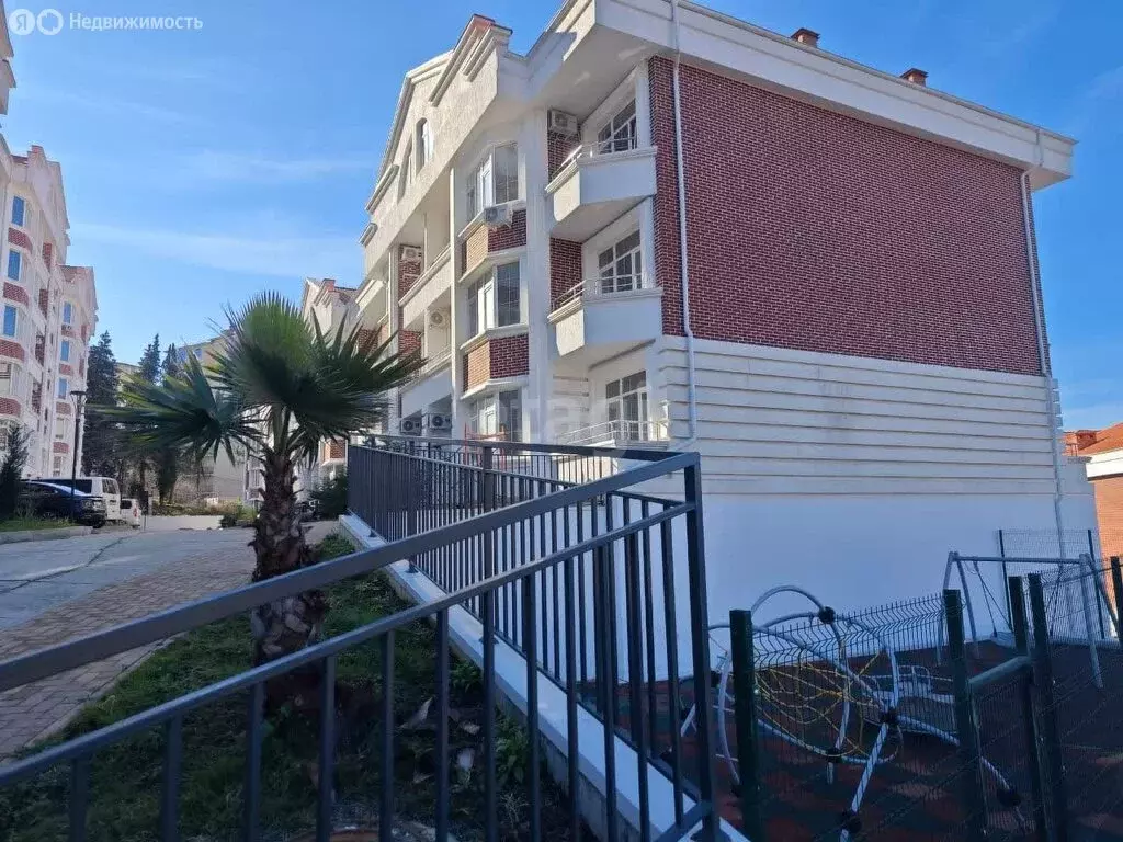 Квартира-студия: Сочи, улица Ленина, 290/7к1 (47.5 м) - Фото 1