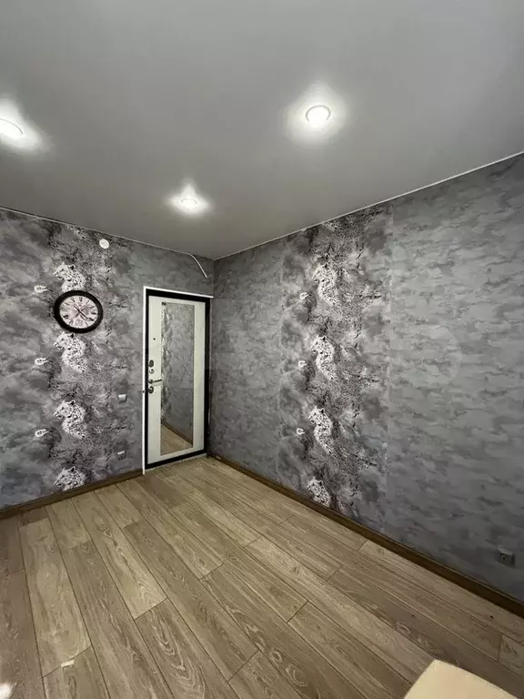 Комната 12 м в 3-к., 1/9 эт. - Фото 1