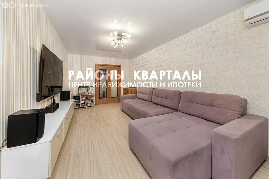 3-комнатная квартира: Челябинск, улица Комарова, 133Б (70.3 м) - Фото 2