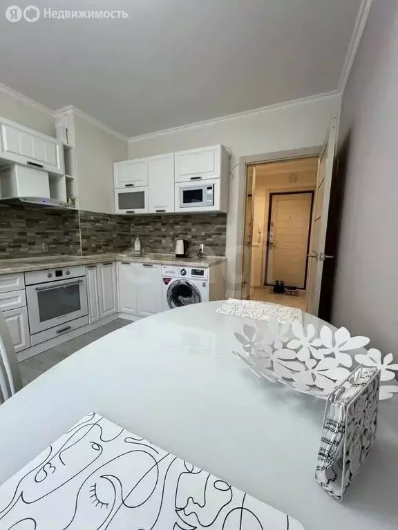 1-комнатная квартира: Южно-Сахалинск, улица Есенина, 9 (33 м) - Фото 2