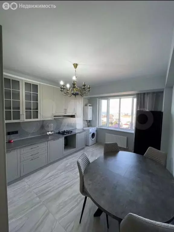 2-комнатная квартира: Дербент, улица Гейдара Алиева, 11В (80 м) - Фото 0
