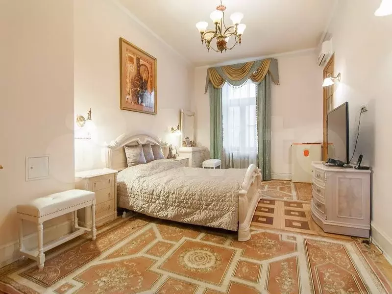 4-к. квартира, 157 м, 4/6 эт. - Фото 1