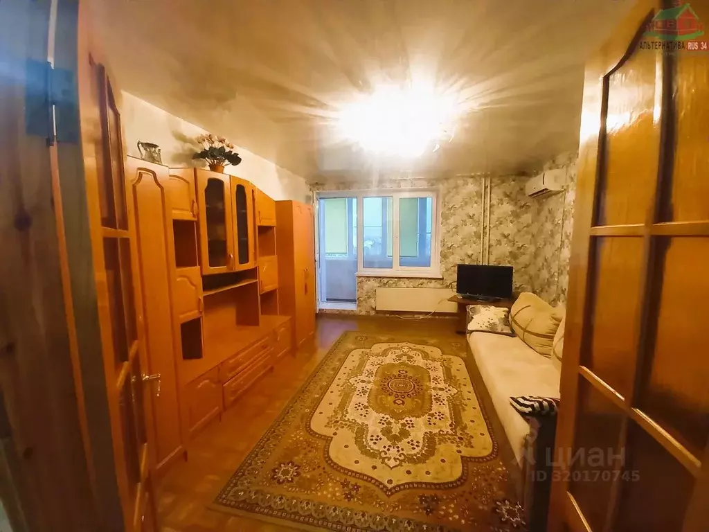 3-к кв. Волгоградская область, Волгоград ул. Гвоздкова, 18 (65.0 м) - Фото 0
