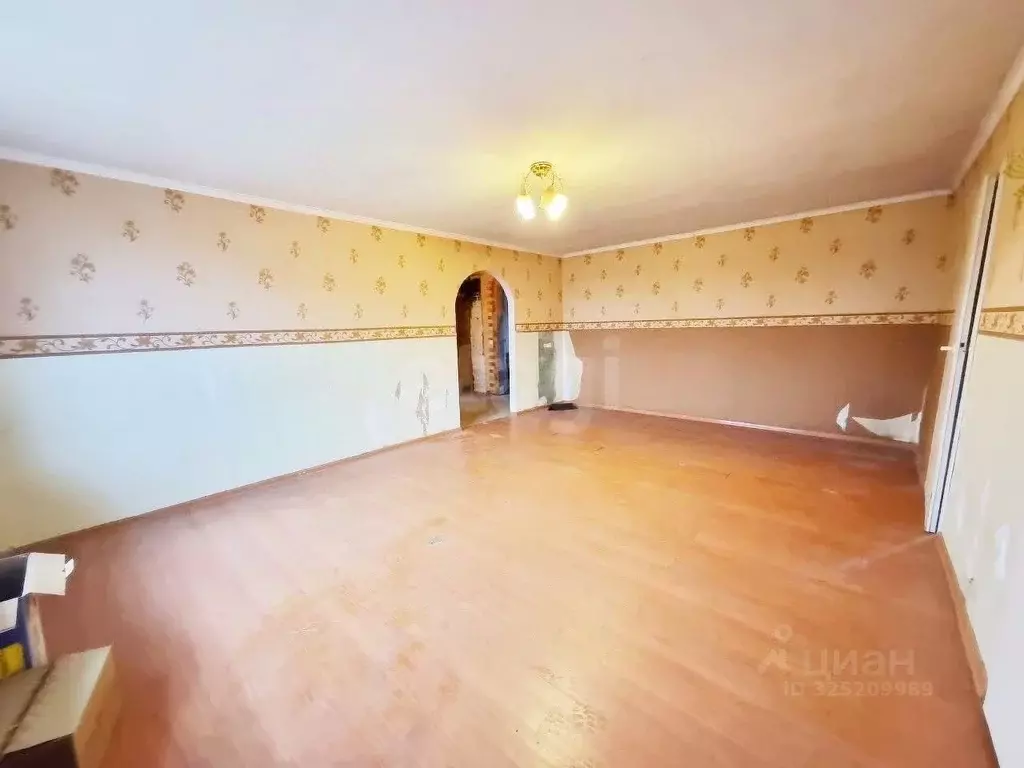 Дом в Калининградская область, Черняховский муниципальный округ, пос. ... - Фото 1