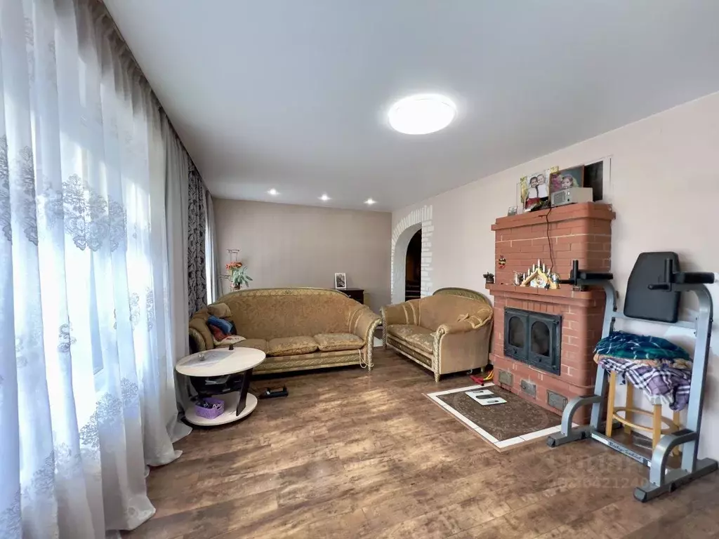 4-к кв. Карелия, Сортавала Выборгское ш., 10 (187.7 м) - Фото 1