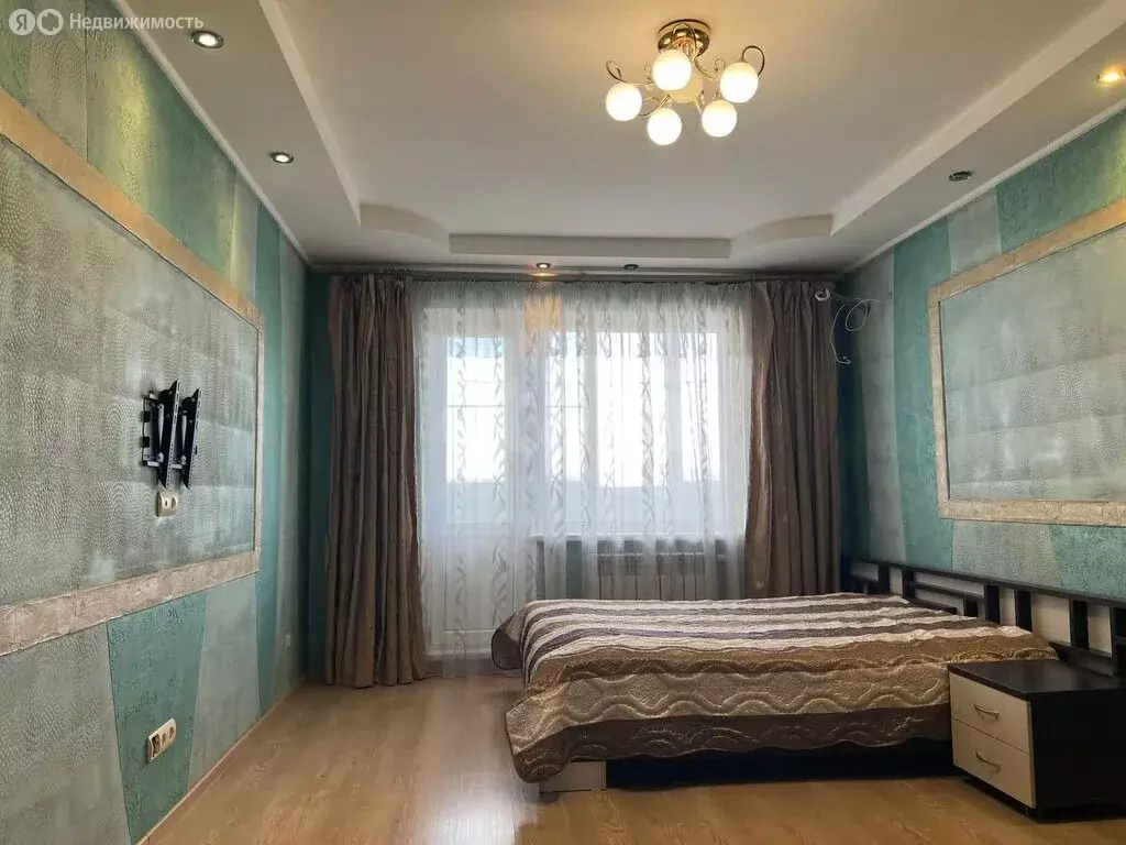 2-комнатная квартира: Саратов, улица имени Ф.А. Блинова, 4 (64 м) - Фото 0