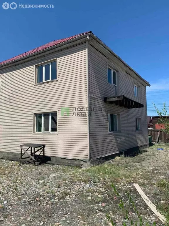 6-комнатная квартира: Кызыл, улица Максима Мунзука, 25 (290 м) - Фото 1