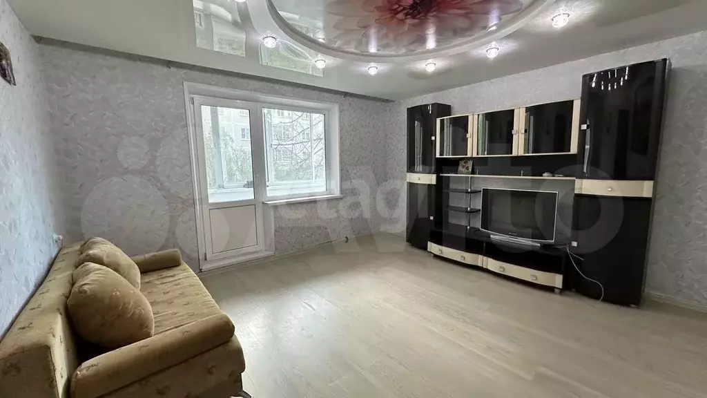 2-к. квартира, 50 м, 1/5 эт. - Фото 1