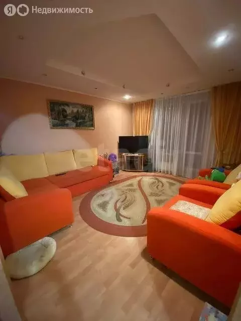 3-комнатная квартира: Брянск, улица 9 Января, 48 (72 м) - Фото 0