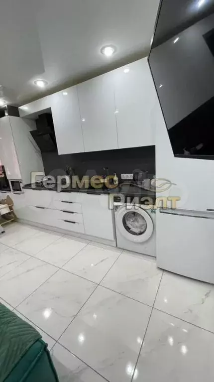 1-к. квартира, 43 м, 5/5 эт. - Фото 1