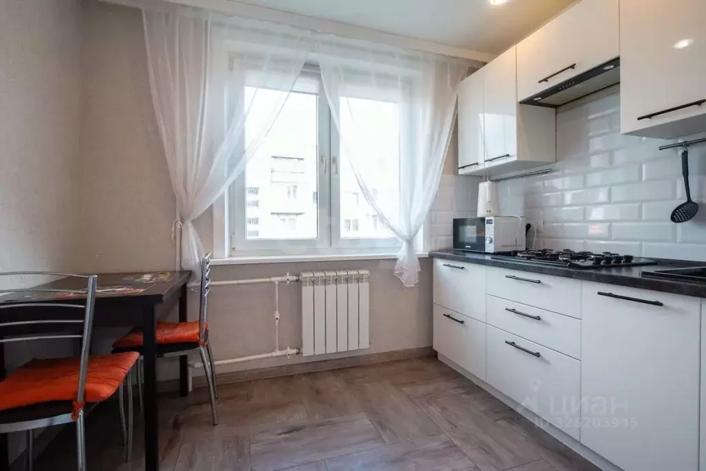 2-к кв. Калининградская область, Балтийск Пионерская ул., 4 (51.0 м) - Фото 1