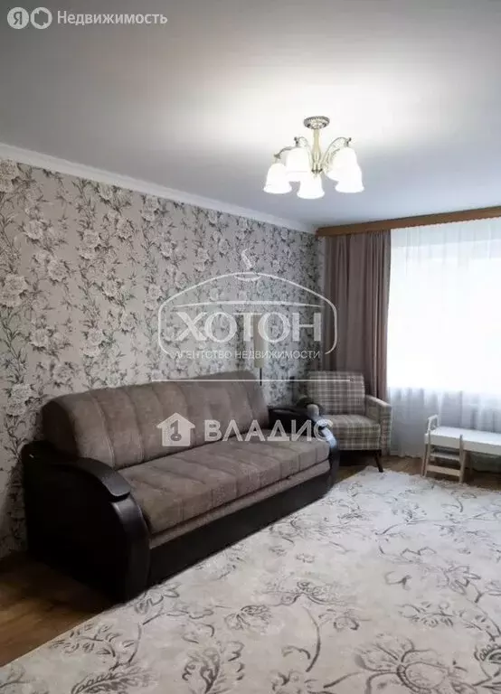 3-комнатная квартира: Элиста, улица Чкалова, 7 (67.8 м) - Фото 0