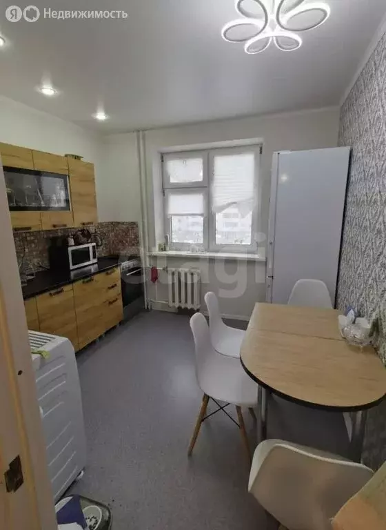 1-комнатная квартира: Тобольск, 7-й микрорайон, 38 (32.4 м) - Фото 2