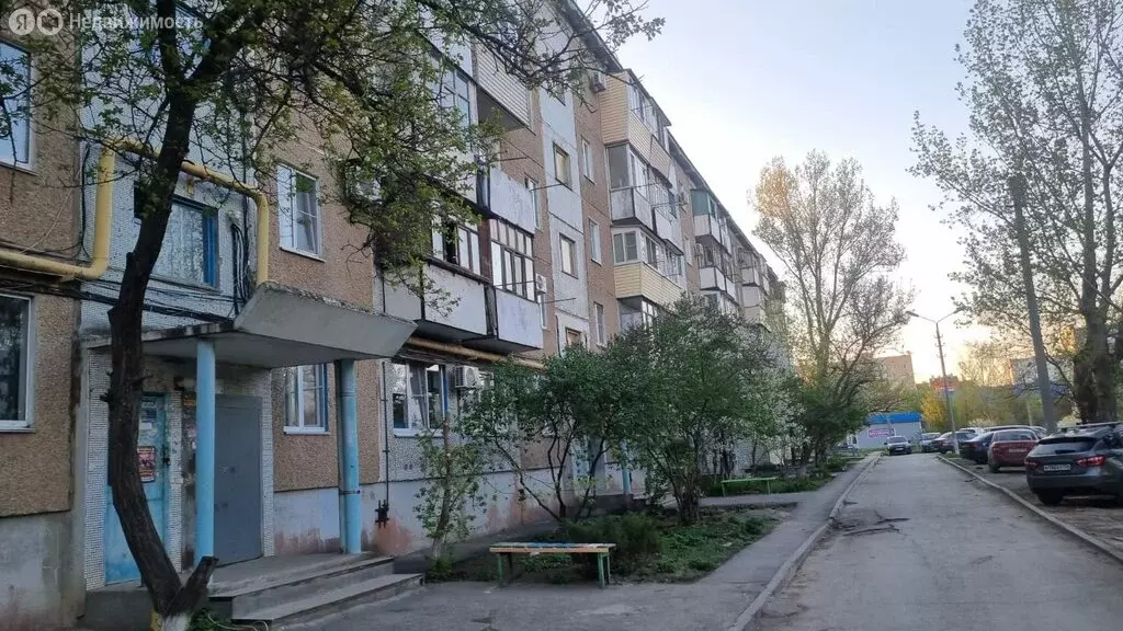 3-комнатная квартира: Волжский, улица 40 лет Победы, 81 (57.7 м) - Фото 1
