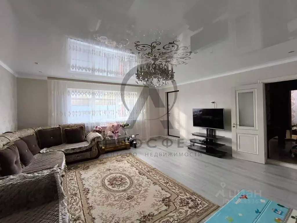 Дом в Краснодарский край, Апшеронский район, Нефтегорск пгт ... - Фото 1