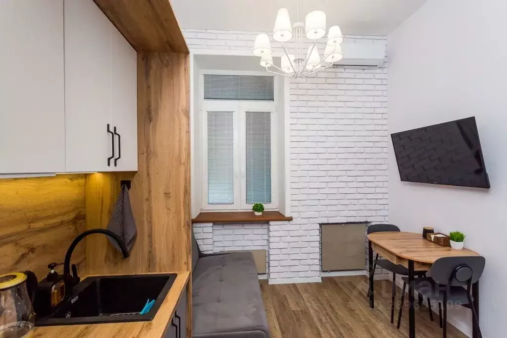 1-к кв. Крым, Евпатория ул. Пушкина, 16 (35.0 м) - Фото 1