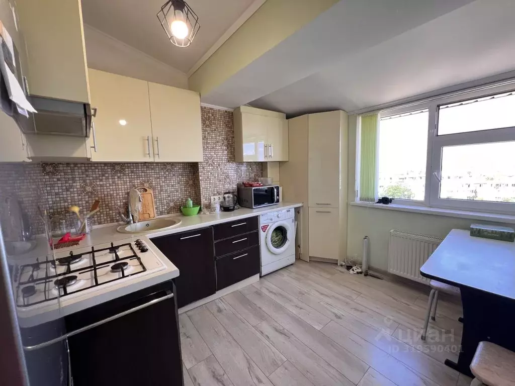 1-к кв. Севастополь ул. Репина, 1Б/1 (42.0 м) - Фото 0