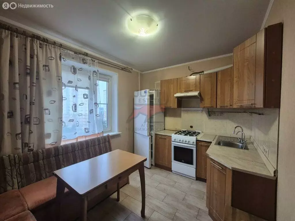 1-комнатная квартира: посёлок городского типа Нахабино, улица ... - Фото 0