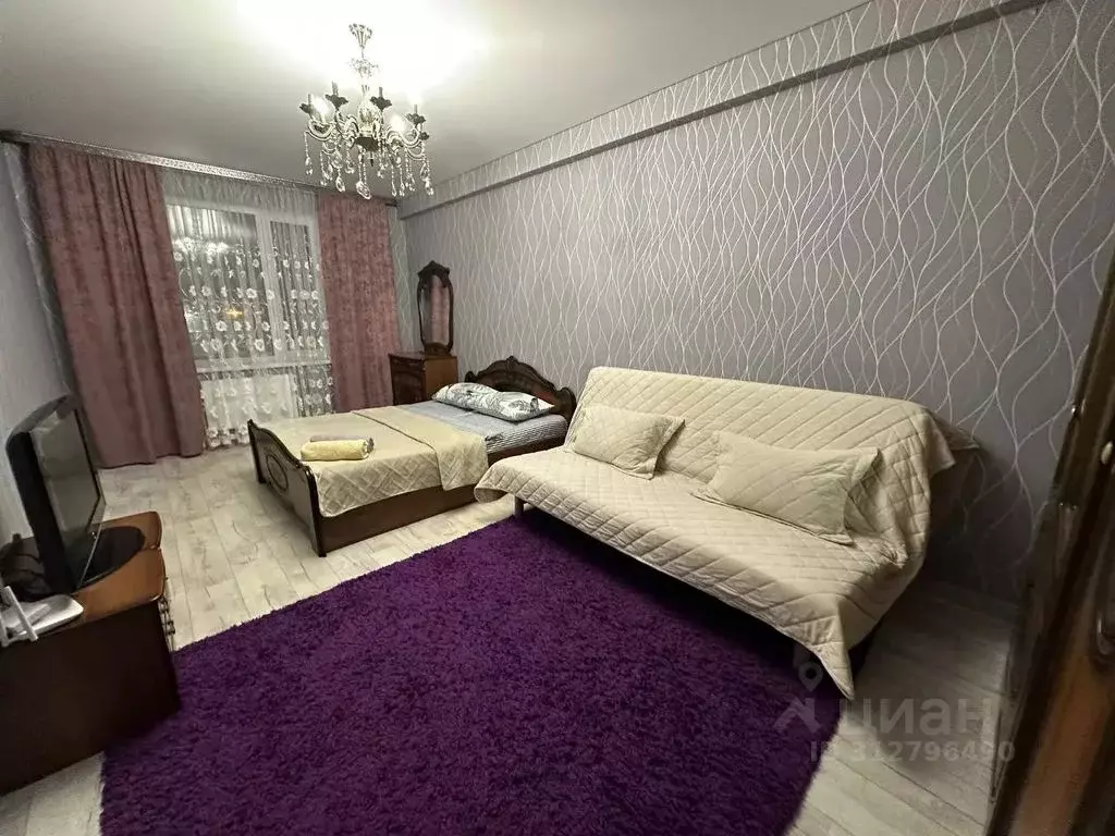 2-к кв. Ямало-Ненецкий АО, Новый Уренгой Сибирская ул., 31А (58.0 м) - Фото 0
