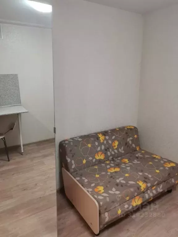 Студия Свердловская область, Екатеринбург ул. Смазчиков, 8 (16.0 м) - Фото 0