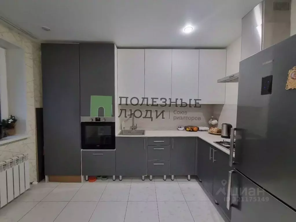 2-к кв. Татарстан, Зеленодольск просп. Строителей, 32А (56.1 м) - Фото 2