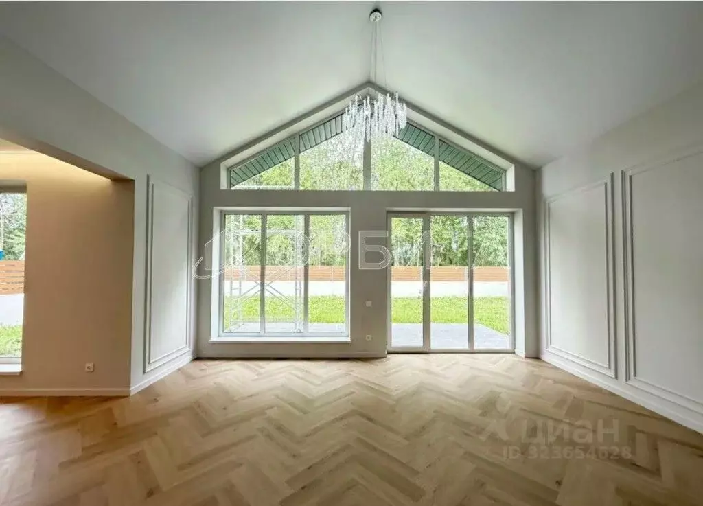 Дом в Тюменская область, Тюменский муниципальный округ, с. Луговое ул. ... - Фото 1