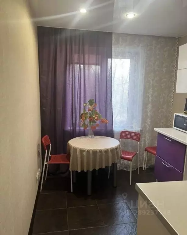 3-к кв. Самарская область, Тольятти ул. Куйбышева, 14 (65.0 м) - Фото 0