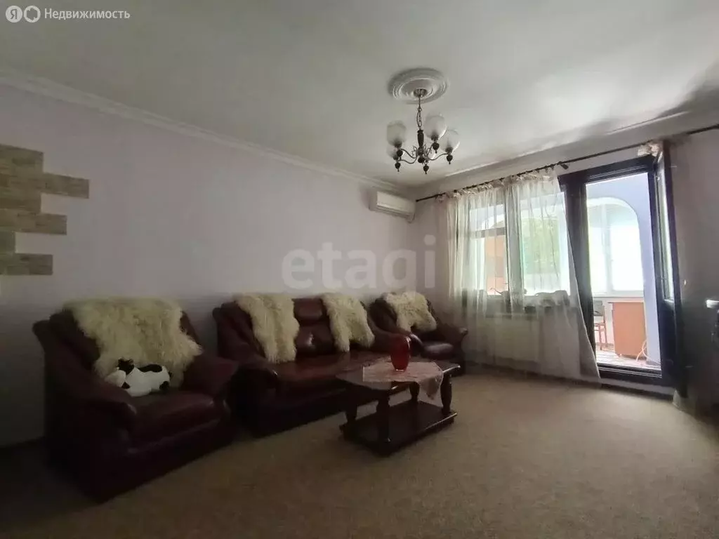 2-комнатная квартира: Республика Крым, муниципальный округ Ялта, ... - Фото 2