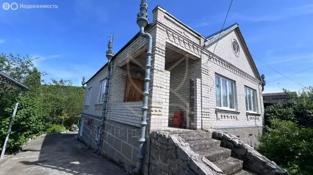 Дом в Юца, Октябрьская улица, 25 (179.6 м) - Фото 1