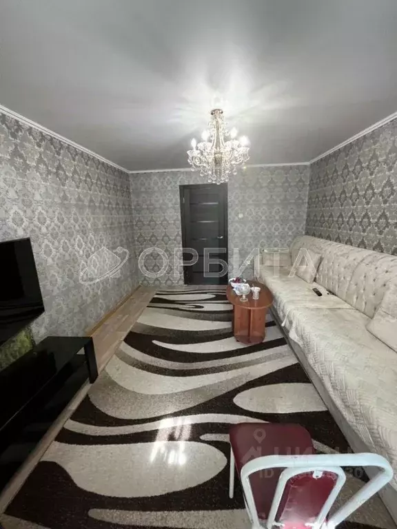 3-к кв. Тюменская область, Тюмень Карская ул., 36 (63.0 м) - Фото 0