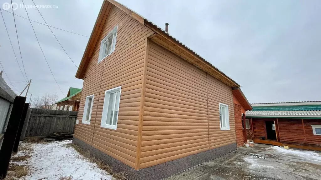 Дом в село Нижняя Иволга, Советская улица, 85 (77 м) - Фото 1
