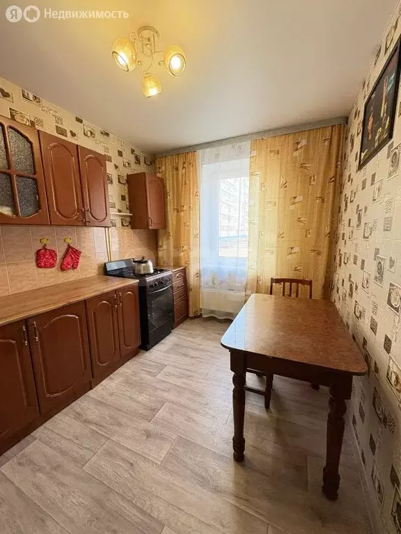 3-комнатная квартира: Стерлитамак, улица Артёма, 117 (64 м) - Фото 1