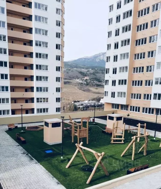 2-к кв. Крым, Ялта ул. Кирова, 155Ак2 (64.07 м) - Фото 0