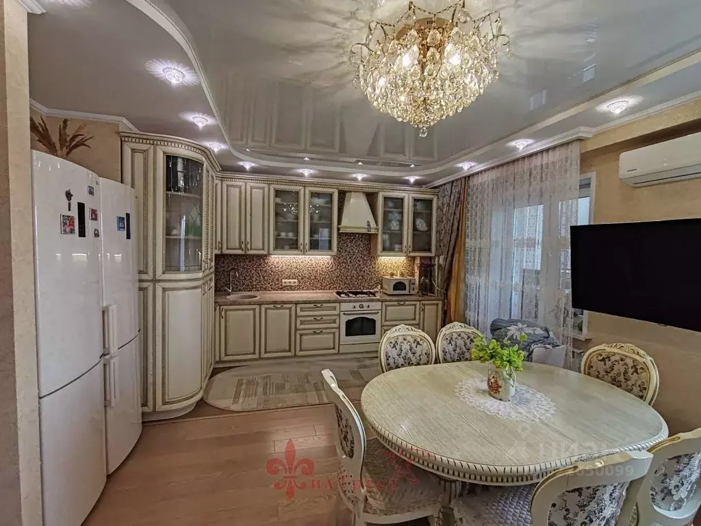 3-к кв. Белгородская область, Белгород Молодежная ул., 2 (82.6 м) - Фото 1