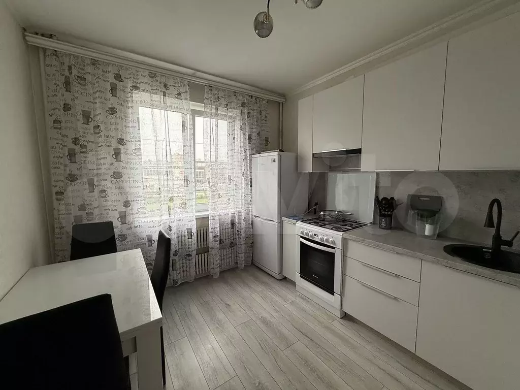1-к. квартира, 37 м, 2/10 эт. - Фото 0