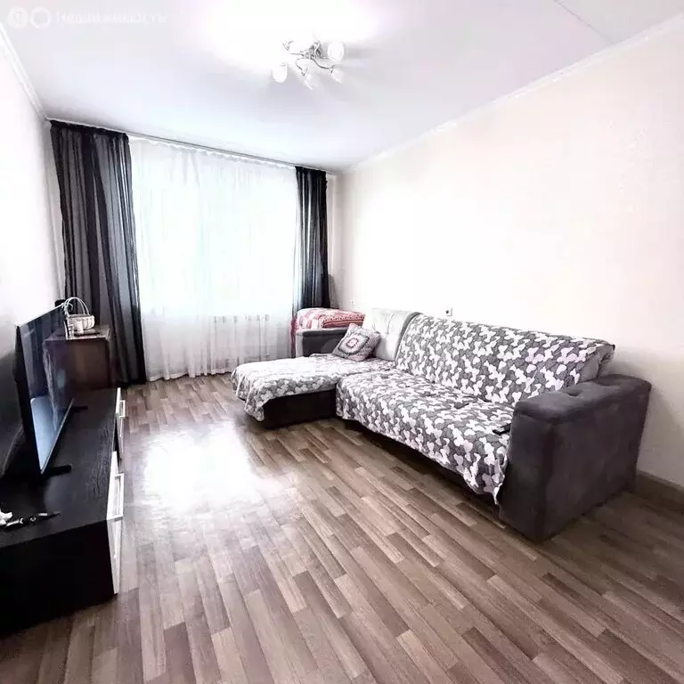 2-комнатная квартира: Альметьевск, микрорайон Алсу, улица Рината ... - Фото 1