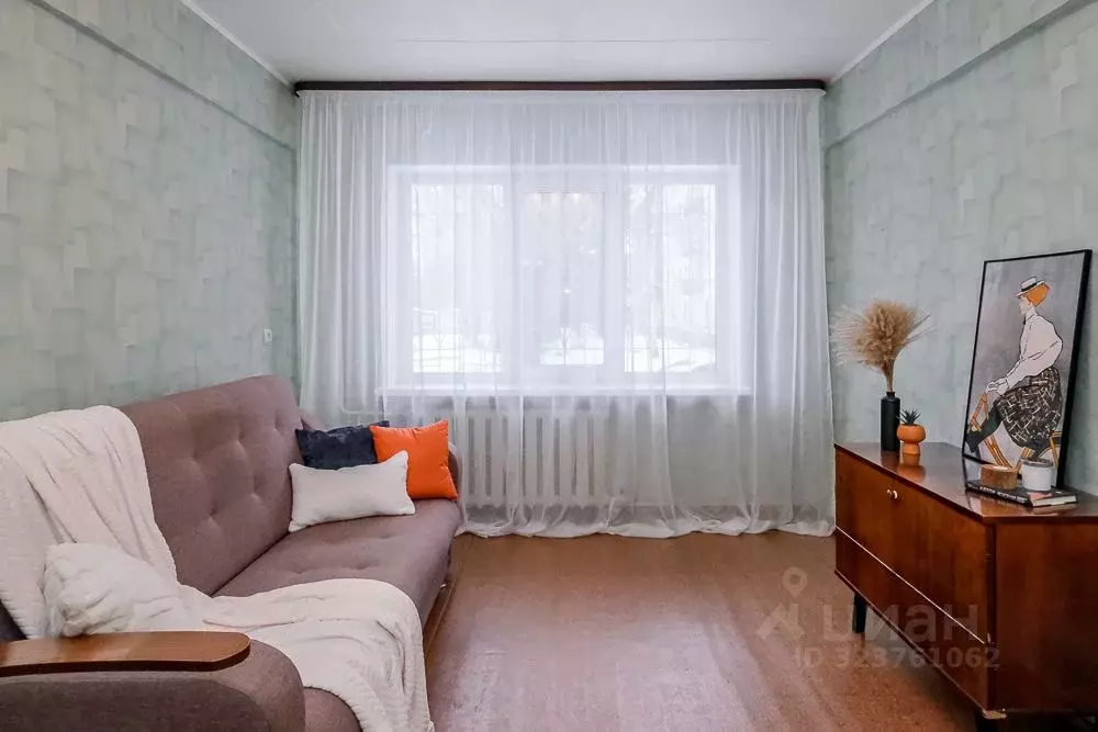 2-к кв. Омская область, Омск ул. 21-я Амурская, 16 (45.2 м) - Фото 1