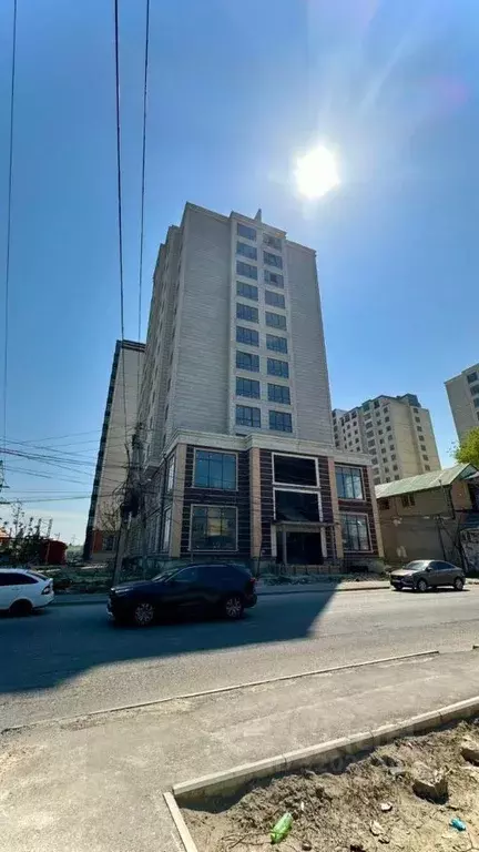 2-к кв. Дагестан, Махачкала ул. Азизова, 32 (75.0 м) - Фото 0